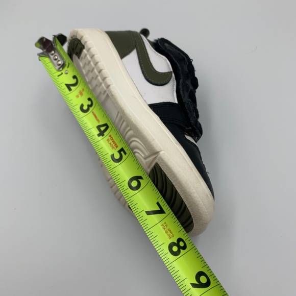 Air Jordan 1/Nike basketball low top hook and loop closure white black sneakers - Picture 15 of 16